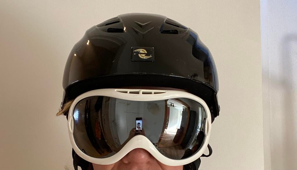 Zwarte skihelm maat 51t/m 54 cm, Overige merken, Gebruikt, Overige typen, Ophalen of Verzenden