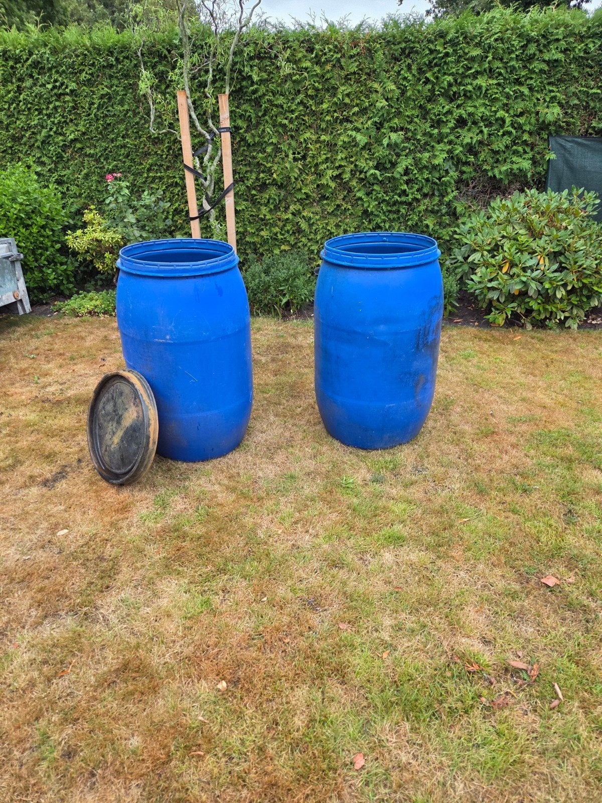 2x Blauwe kunststof regentonnen/vaten - Gebruikt, Ophalen, Kunststof, Gebruikt, Rond