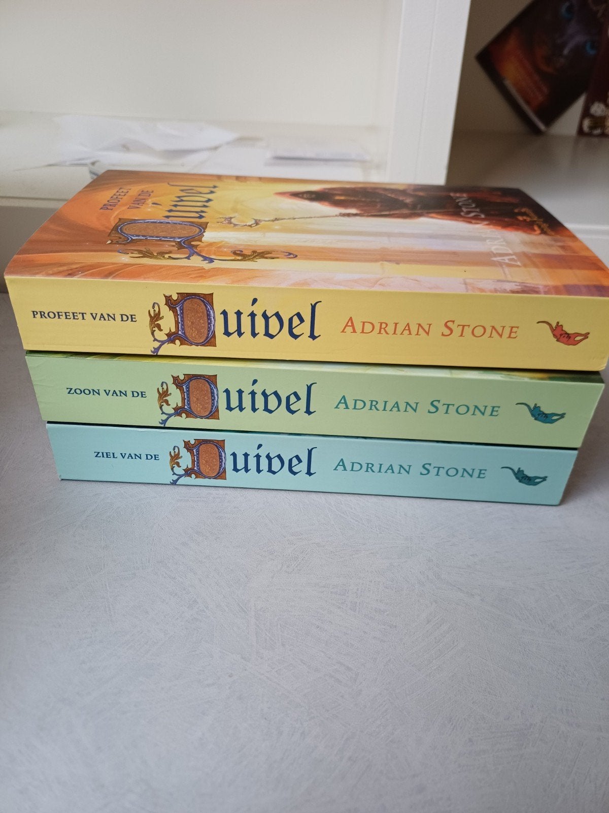 Duivel trilogie, Ophalen of Verzenden, Zo goed als nieuw, Adrian Stone