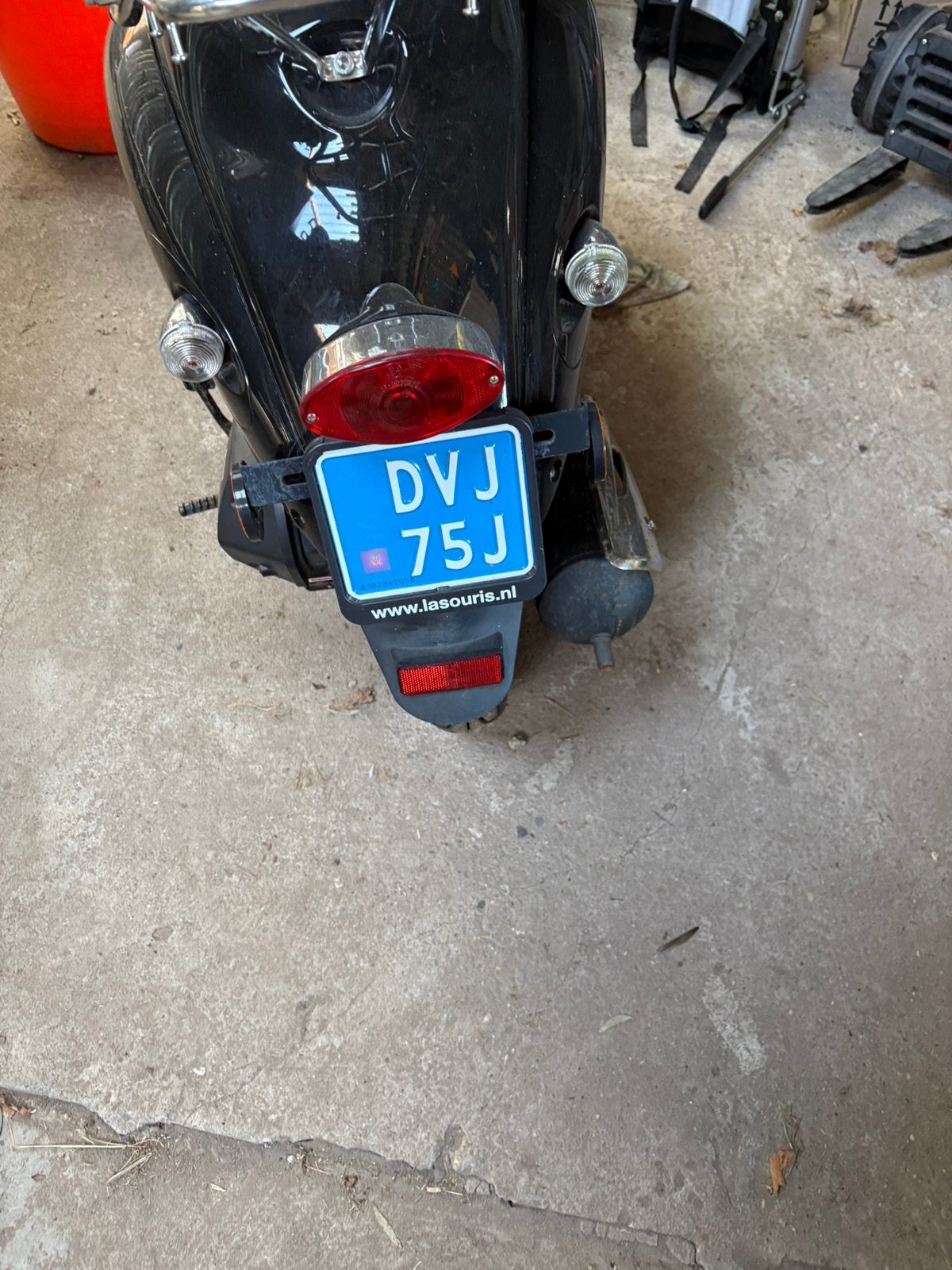 Scooter, weinig mee gereden. Zie kilometerstand., Fietsen en Brommers, Ophalen, Zo goed als nieuw