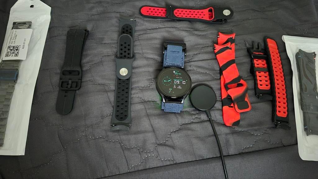 Samsung Galaxy Watch 5 (44mm) met extra bandjes, Conditie, Zwart, Ophalen of Verzenden, Zo goed als nieuw