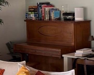 Mooie houten piano, gebruikt maar in goede staat, Ophalen, Gebruikt, Bruin, Piano