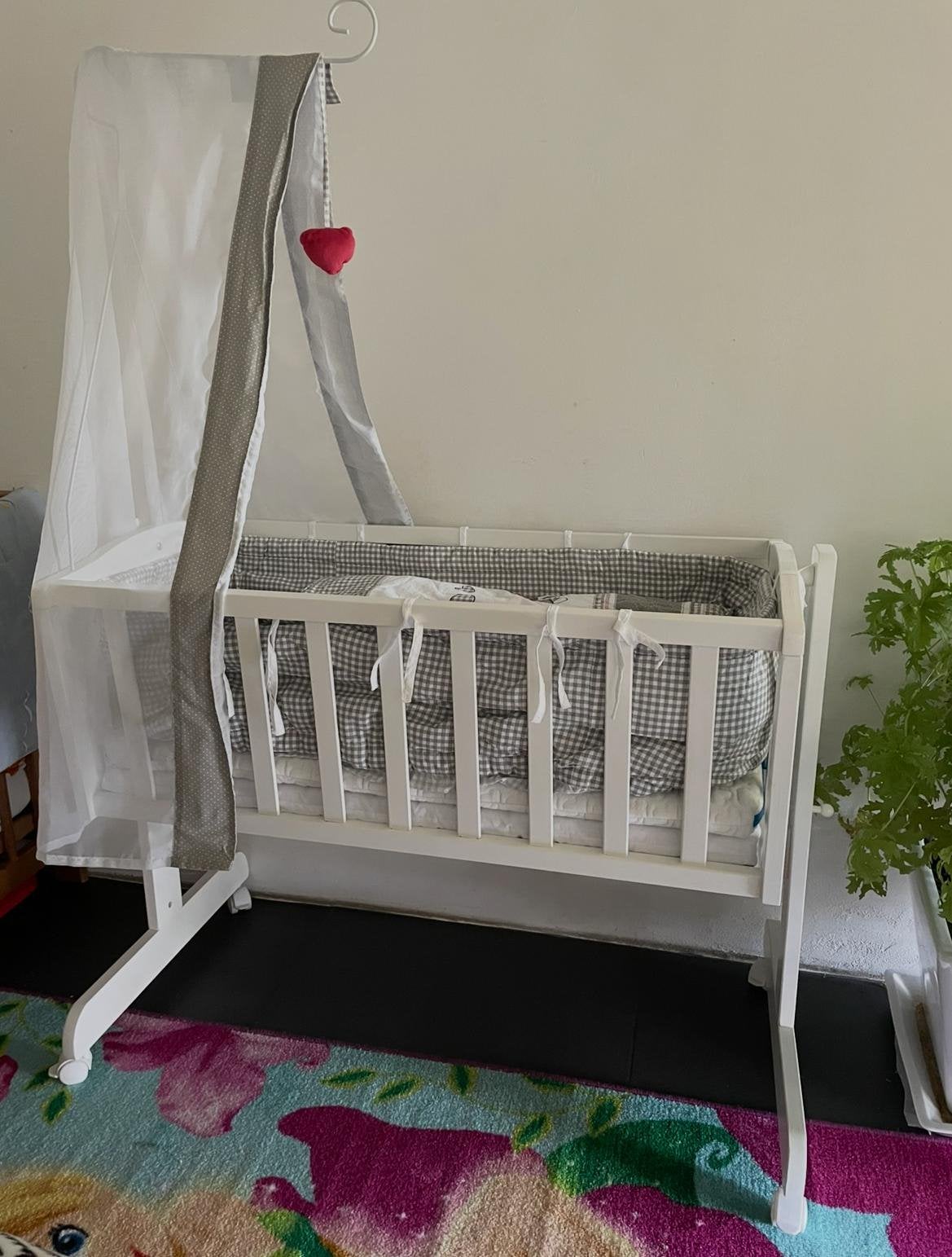 Witte wieg compleet met beddengoed matras, dekentje, Ophalen of Verzenden, Zo goed als nieuw, Wieg