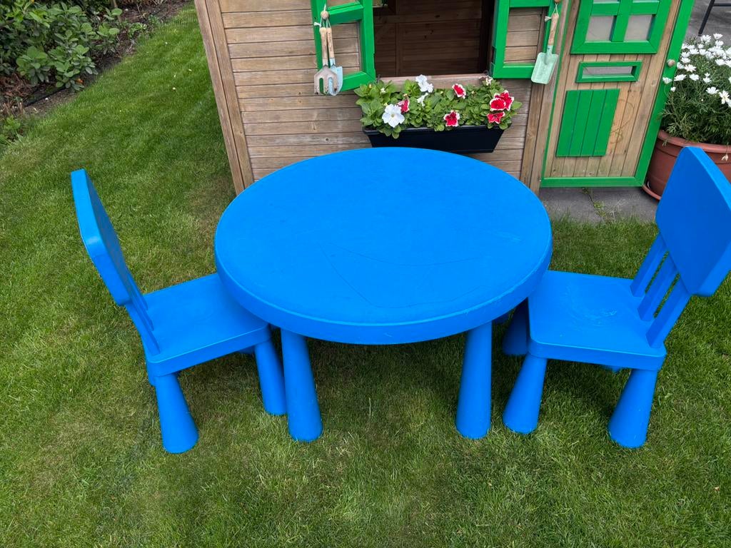 Ikea mammut 2 stoelen en een tafel, Ophalen, Gebruikt