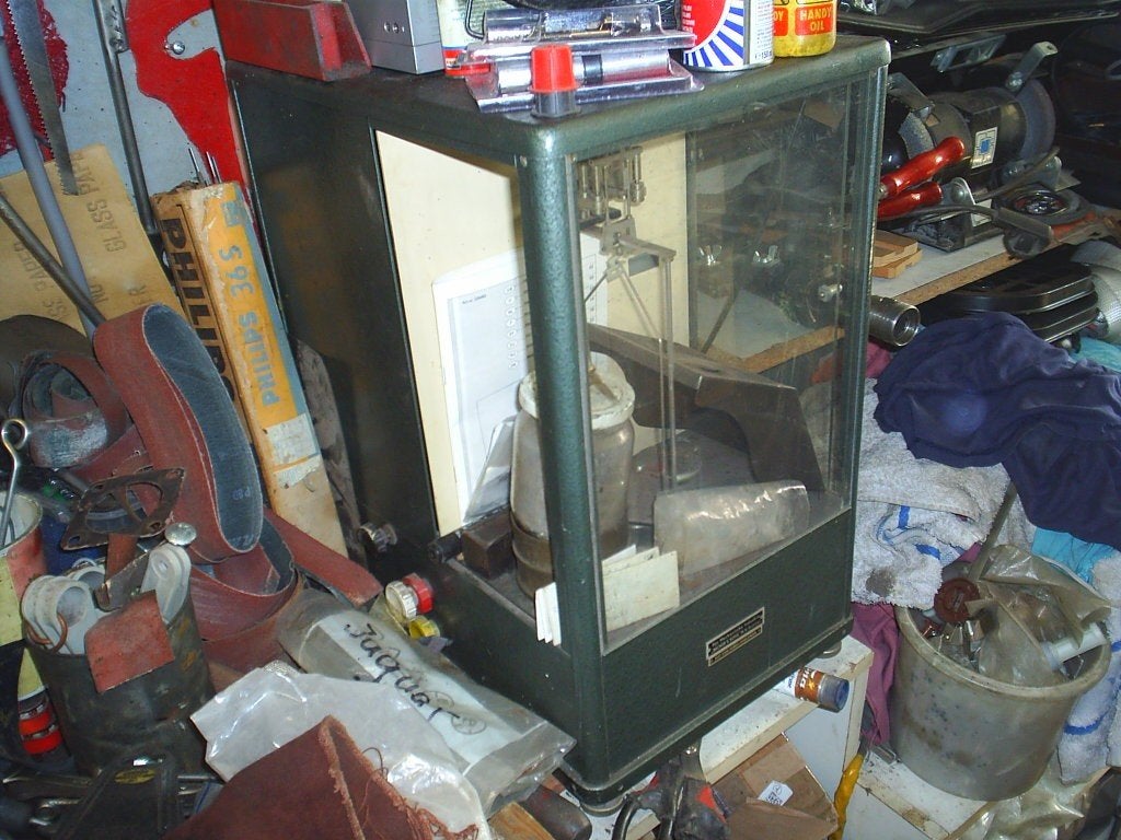 Goudsmid/Diamant gereedschap, weegschaal met ringen., Verzenden