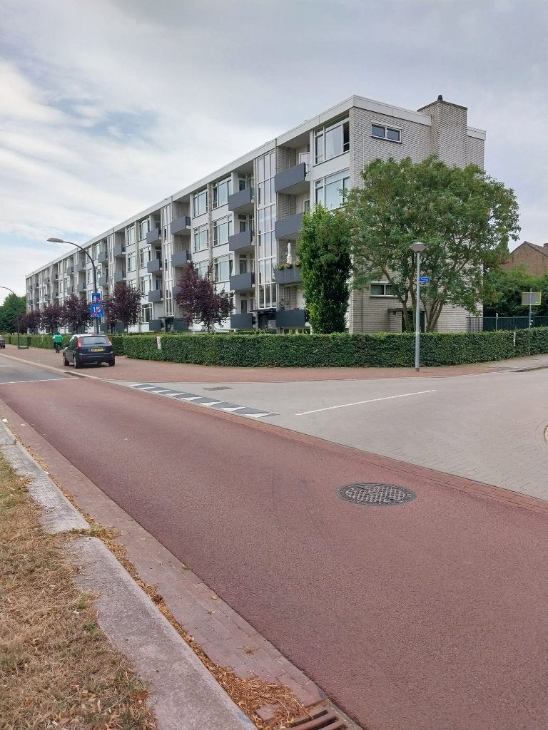 garagebox aan de Groene Loper/Prinsenlaan te Maastricht-Wyck, Huizen en Kamers, Garages en Parkeerplaatsen, Limburg