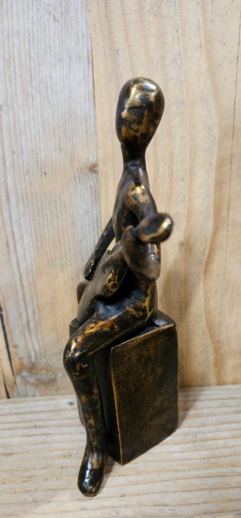 MAN MET GITAAR / GITARIST/ bronzen beeld, Antiek en Kunst, Kunst | Beelden en Houtsnijwerken, Ophalen of Verzenden, Brons, Beeld