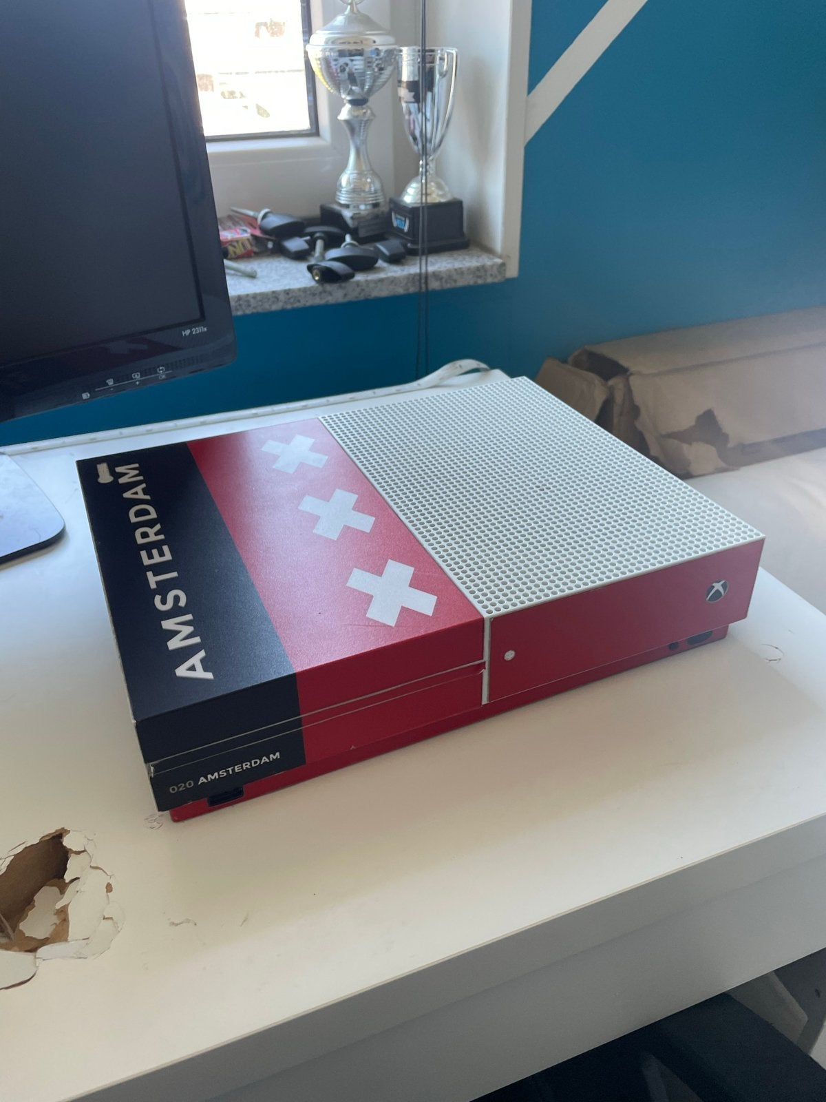 Xbox One S All-digital Amsterdam Edition met 2 controllers, Ophalen, Gebruikt, Met 2 controllers, Xbox One S All-digital