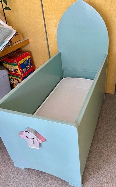 Vintage antiek baby bedje houten ledikantje met matras, Ophalen, Gebruikt, Ledikant