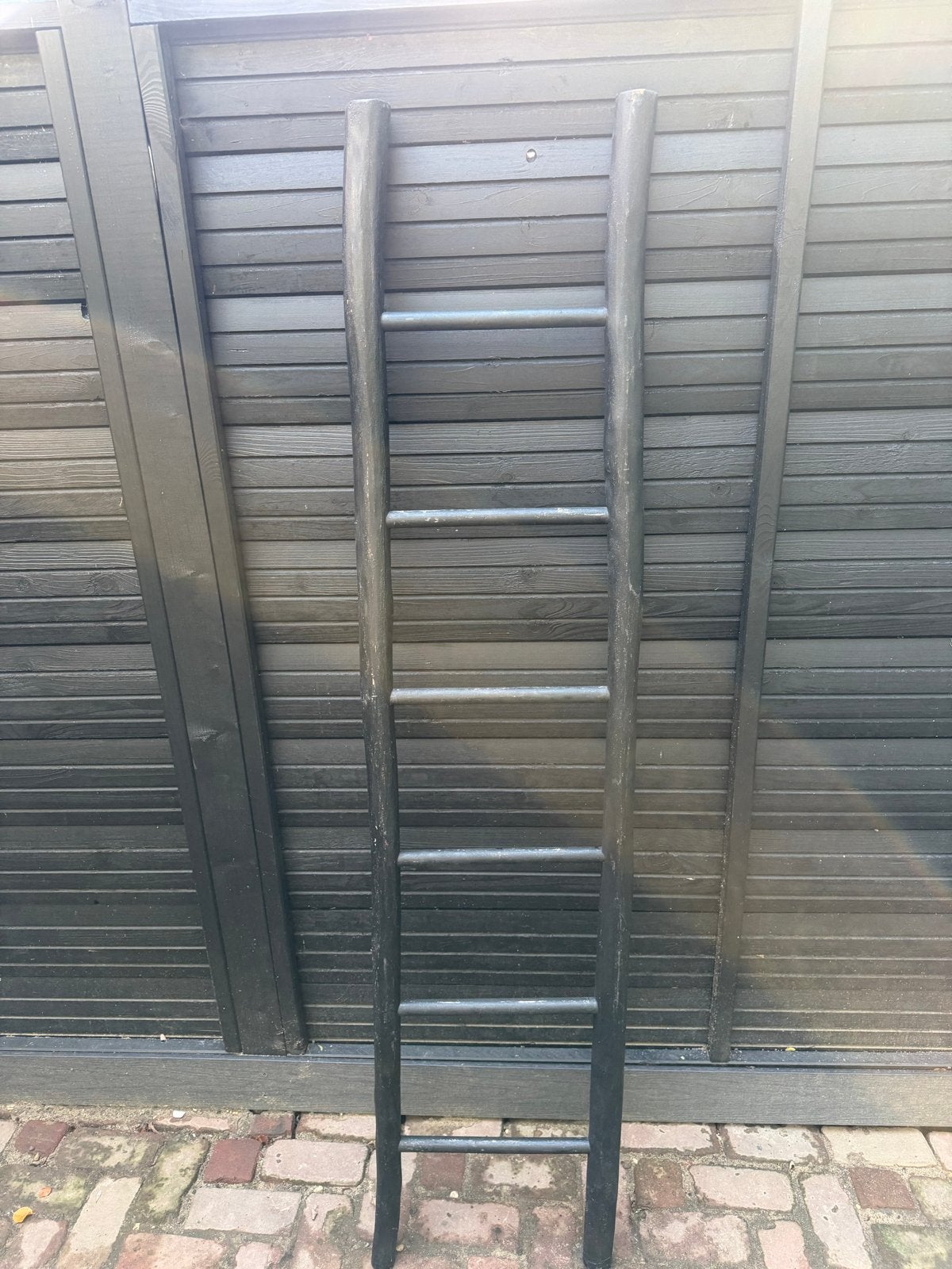 Decoratieve houten ladder - Zwart geverfd, Ophalen, Zo goed als nieuw, Ladder, Minder dan 2 meter
