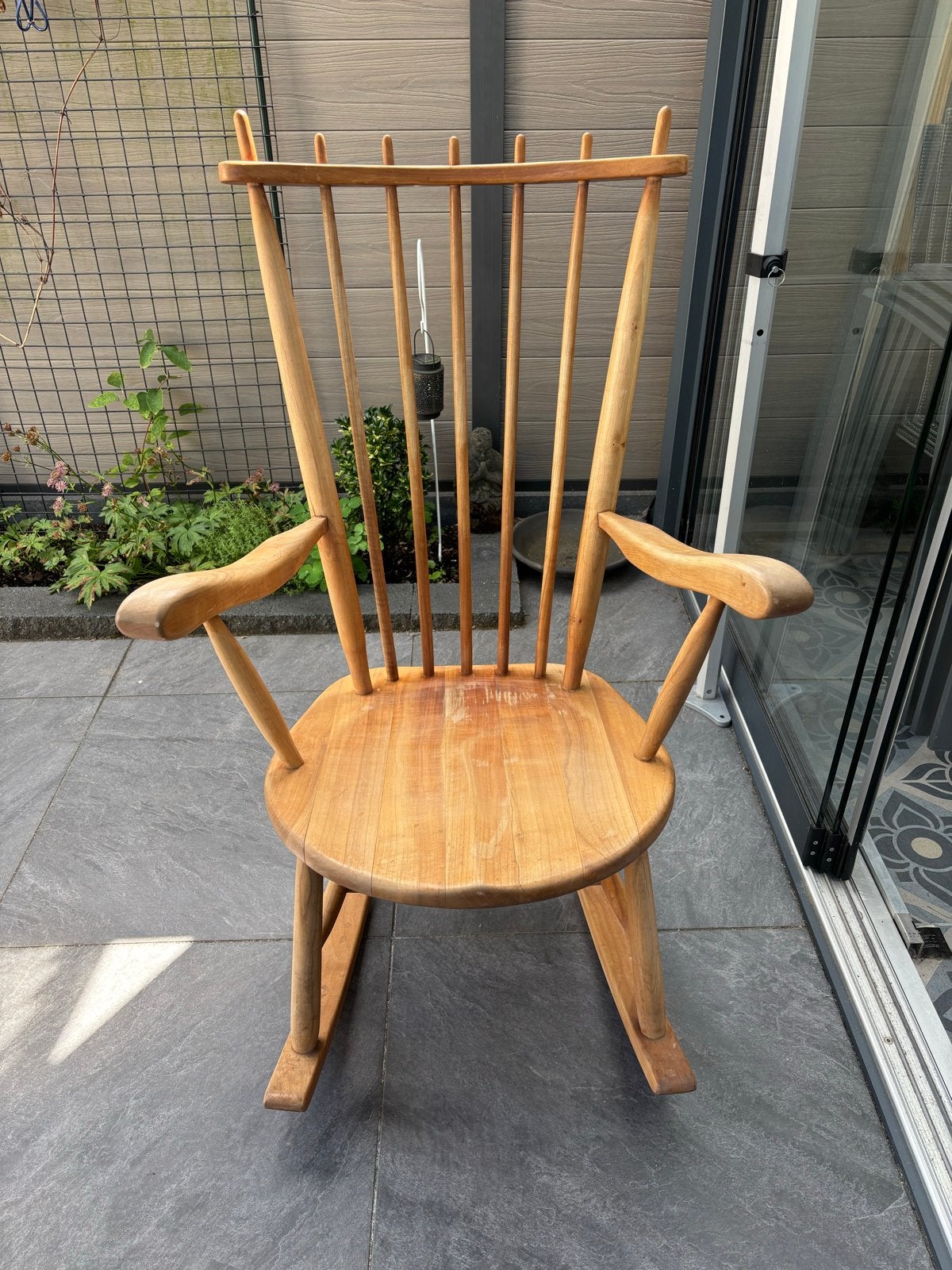 Vintage houten schommelstoel, Antiek en Kunst, Antiek | Meubels | Stoelen en Banken, Ophalen