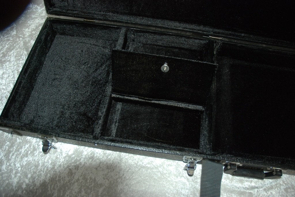 Hardcase voor elektrische gitaar zwart   <25251862>, Gebruikt, ., Ophalen of Verzenden, .