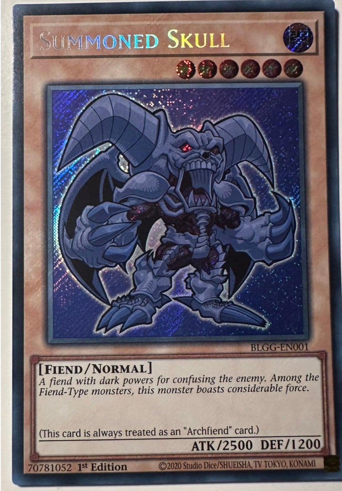 Yu-Gi-Oh! Toon Style Summoned Skull BLGG 1st Edition !, Ophalen of Verzenden, Zo goed als nieuw, Losse kaart, Foil