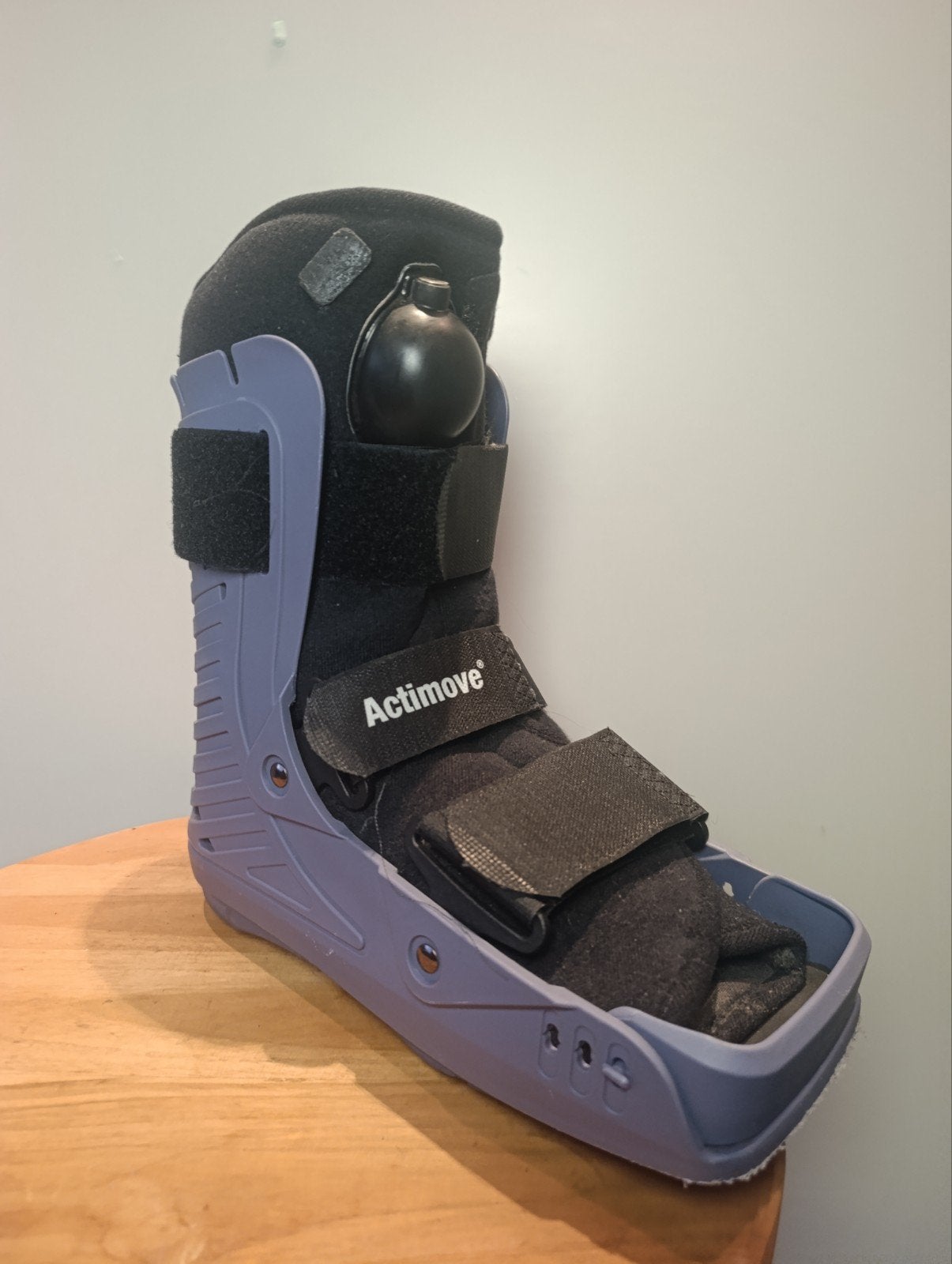 Enkelbrace Air Walker Links M, Ophalen of Verzenden, Gebruikt