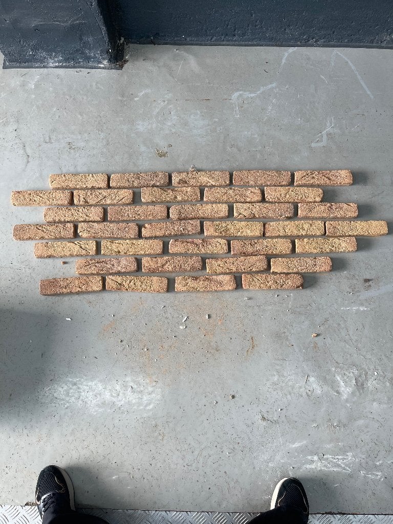 Steenstrips - Ongeveer 10 m², Ophalen, Nieuw