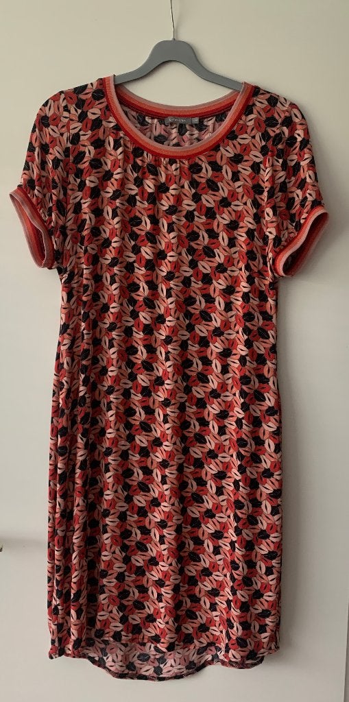 GEISHA jurk met grafische lippenprint L rood/roze/zwart, Kleding | Dames, Geisha, Maat 42/44 (L), Ophalen of Verzenden, Zo goed als nieuw