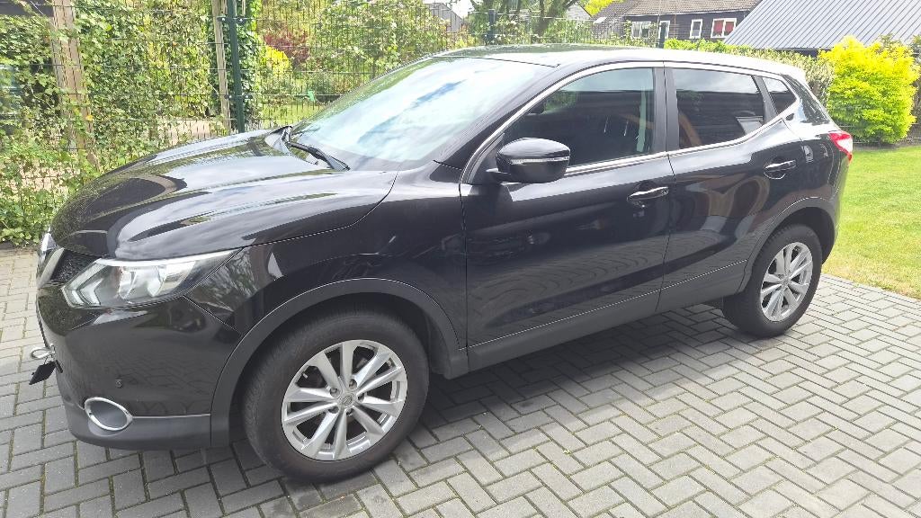Nissan Qashqai 1.2 Dig-t 85KW 2WD 2014 Zwart - MOTORSCHADE, Voorwielaandrijving, Stof, Zwart, 4 cilinders