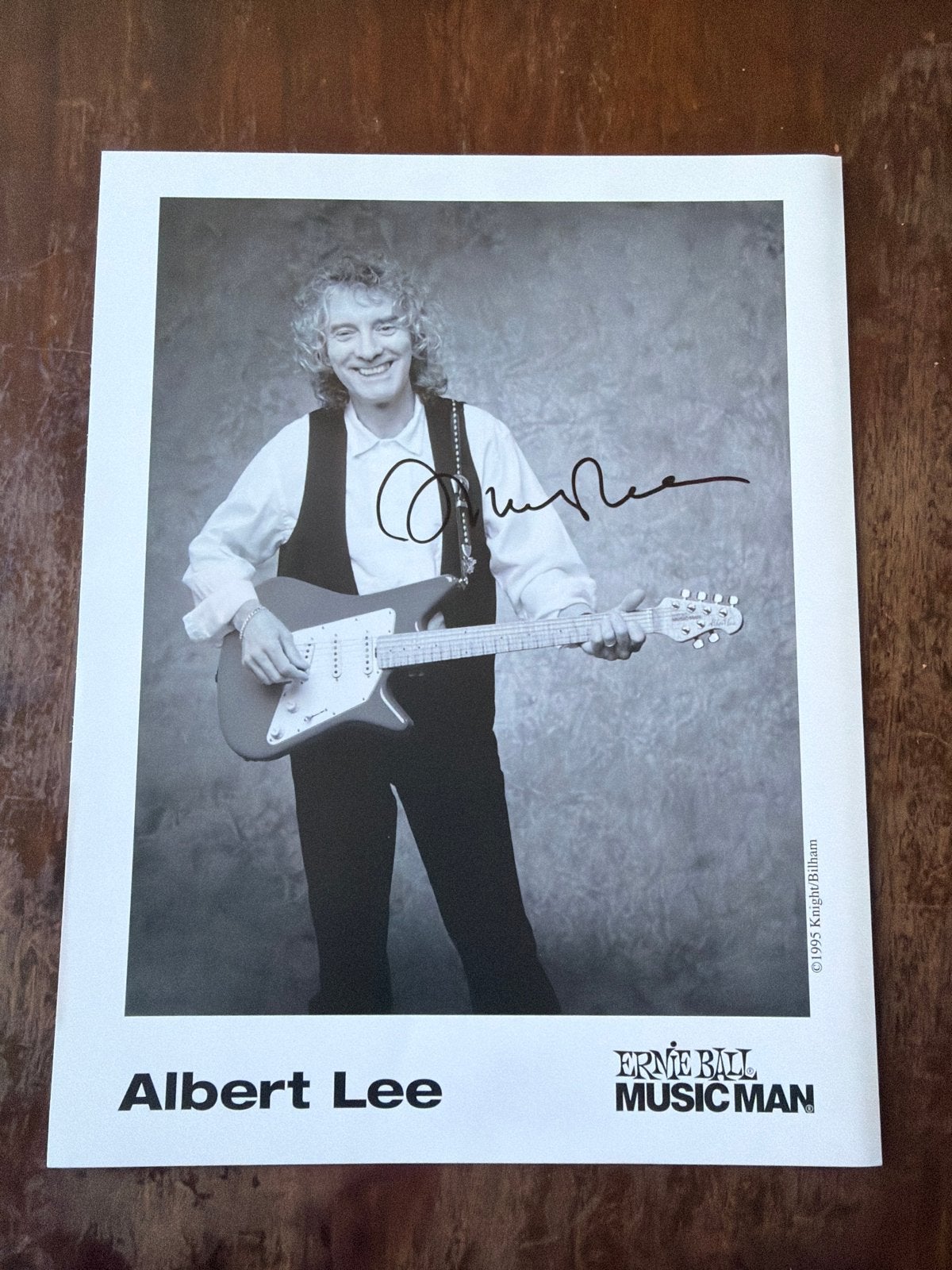 Gesigneerde foto Albert Lee (circa A4), Verzamelen, 1980 tot heden, Foto, Ophalen of Verzenden, Zo goed als nieuw