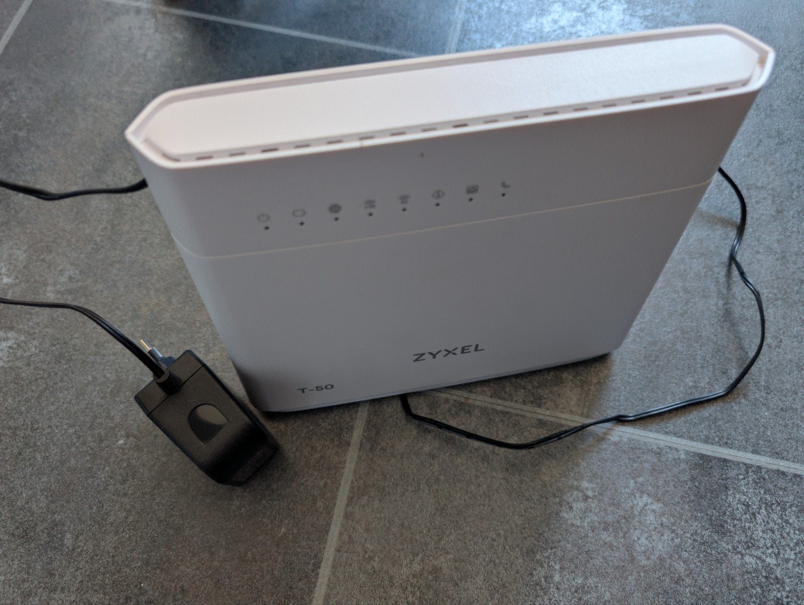 Zyxel T-50 Router met modem - Zo goed als nieuw, Ophalen of Verzenden, Zo goed als nieuw, Router met modem, Zyxel