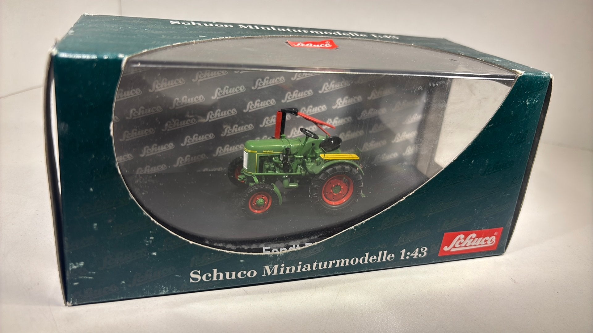 Fendt dieselross schuco 1.43, Auto, Ophalen of Verzenden, Schuco, A