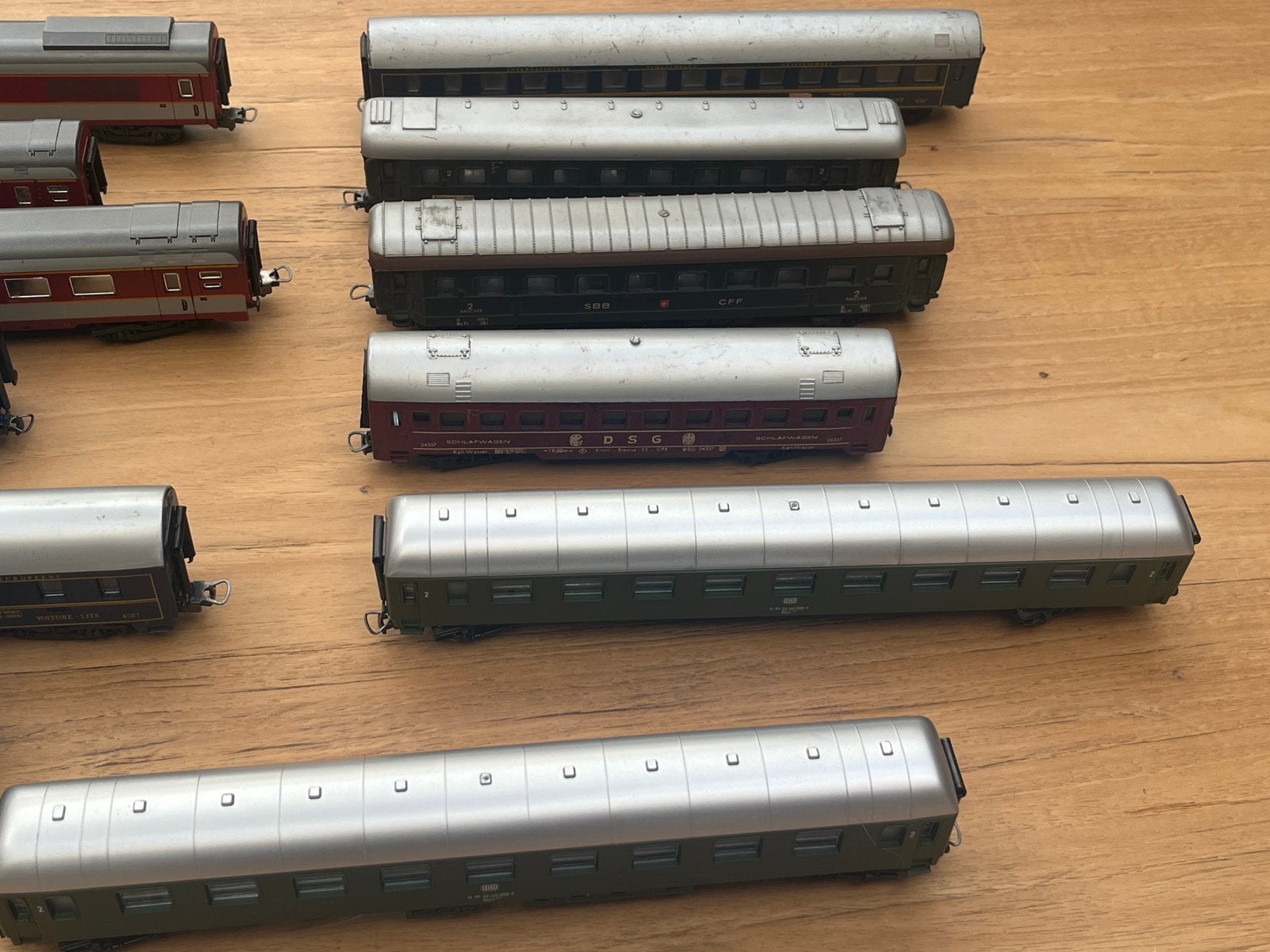 12 stuks passagiersrijtuigen, Lima HO, Gelijkstroom, Wagon, Ophalen of Verzenden, Zo goed als nieuw