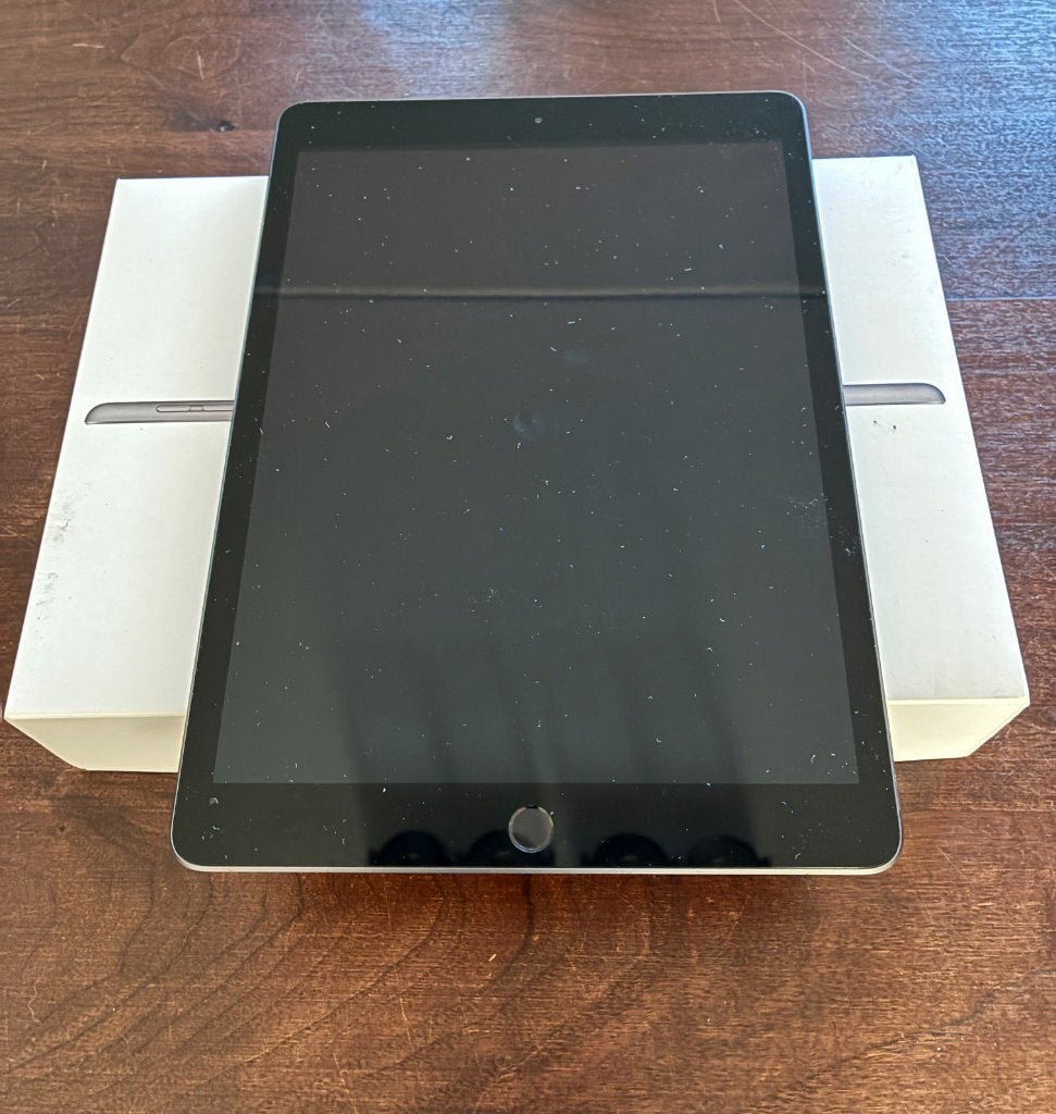 iPad 8th Generation 32 Gb, WiFi, met  klapbescherm hoes., Computers en Software, Apple iPads, Gebruikt, 32 GB, Apple iPad, Zwart