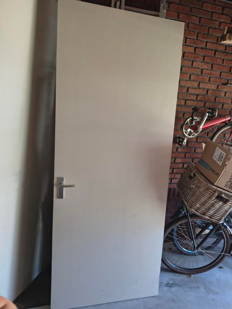 Witte deur met klink, Ophalen, Gebruikt, 80 tot 100 cm, 215 cm of meer