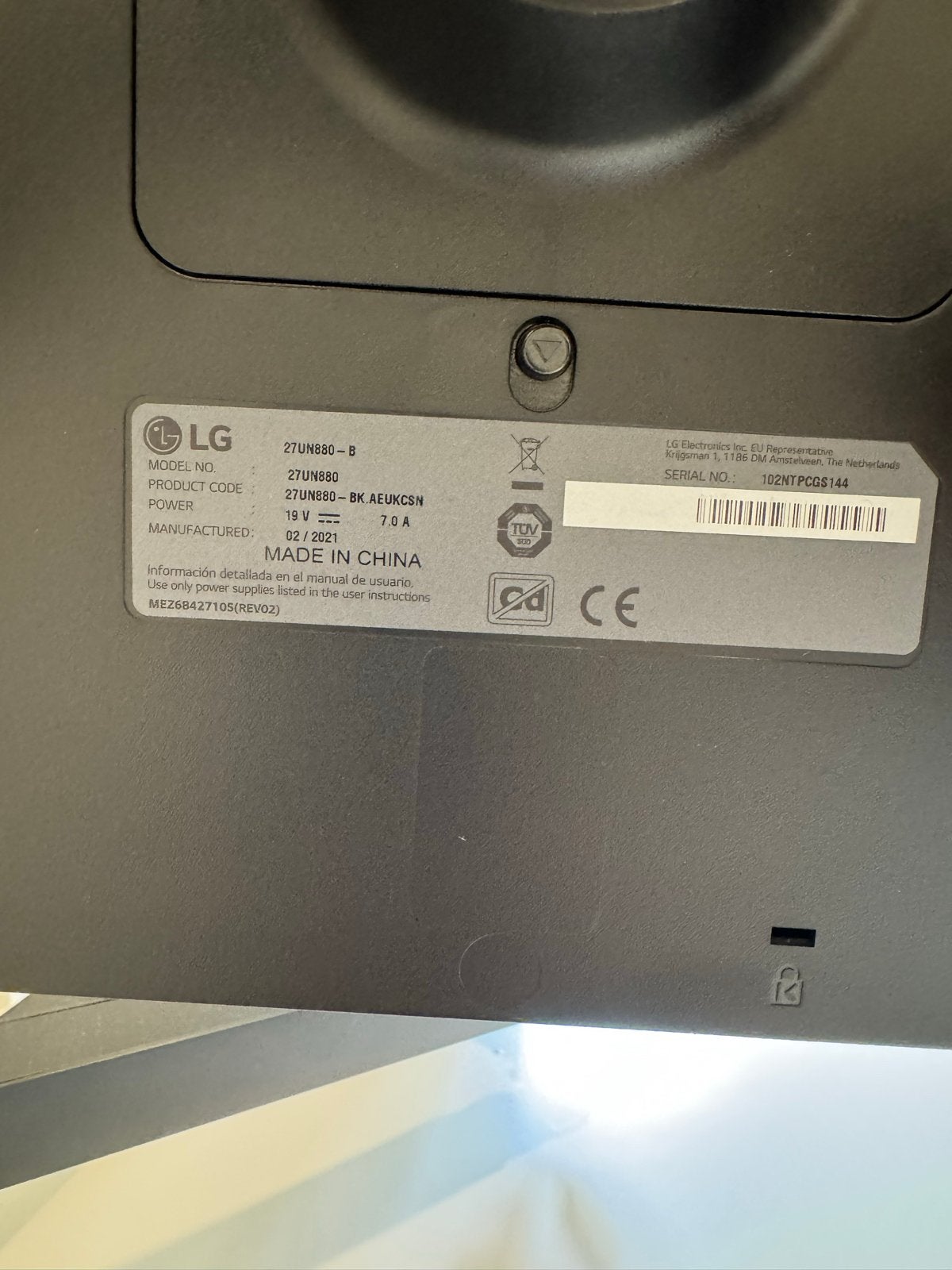 LG 27UN880-B 27 inch 4K UHD Ergo Monitor, Computers en Software, Monitoren, IPS, In hoogte verstelbaar, DisplayPort, 5 ms of meer