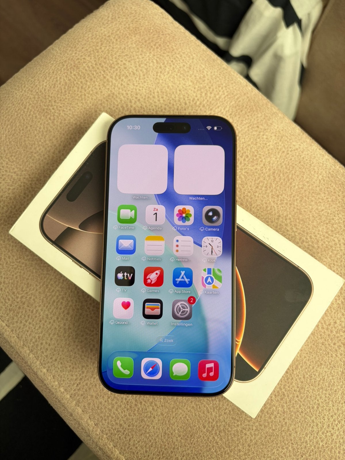 Zeer nette iPhone 16 Pro | 128 GB | Desert Titanium |, 128 GB, 89 %, Zo goed als nieuw, Zonder simlock