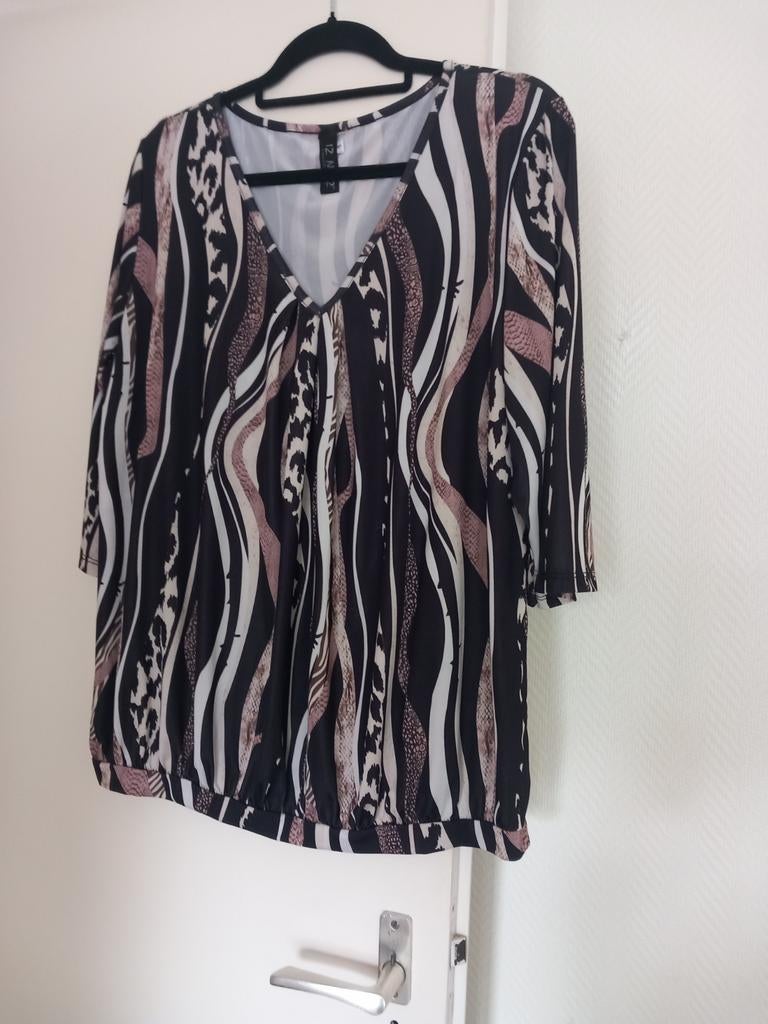 Mooi shirt van iz naiz maat 4, Ophalen of Verzenden, Zo goed als nieuw, Korte mouw, Maat 46/48 (XL) of groter