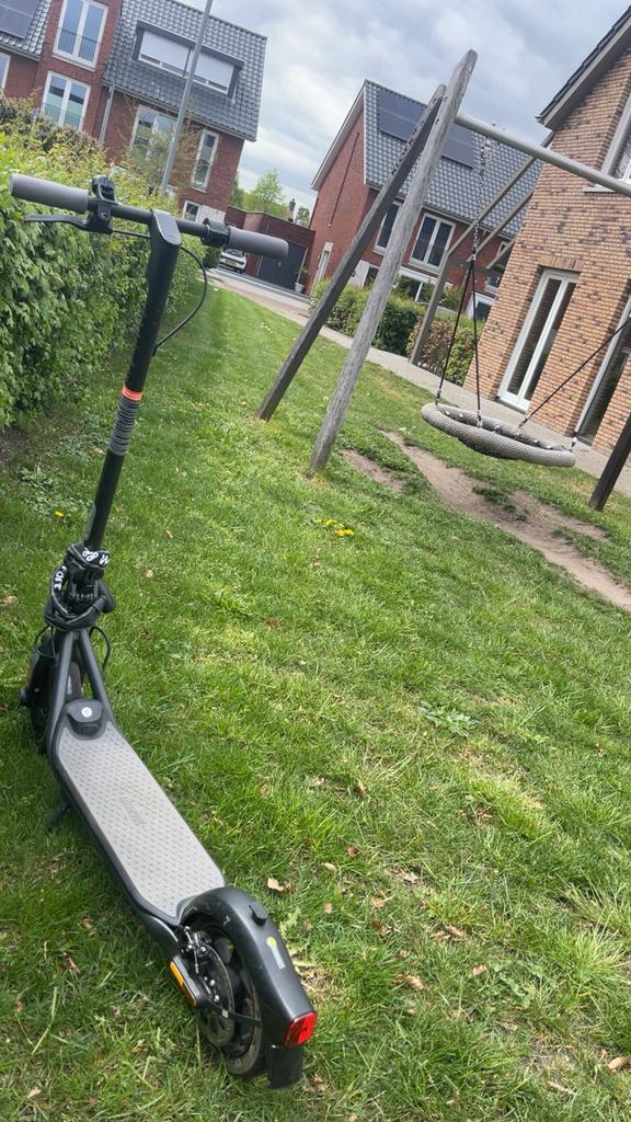 ninebot step, Ophalen, Zo goed als nieuw, Elektrische step (E-scooter)