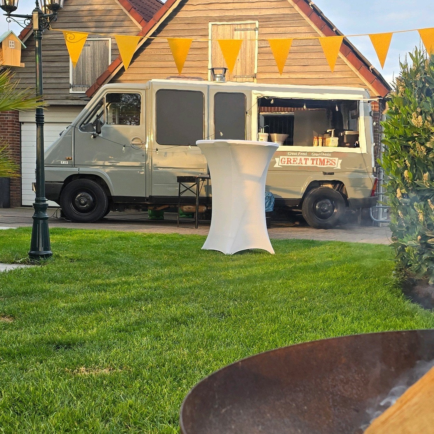 Foodtruck Zwolle, Cateraar