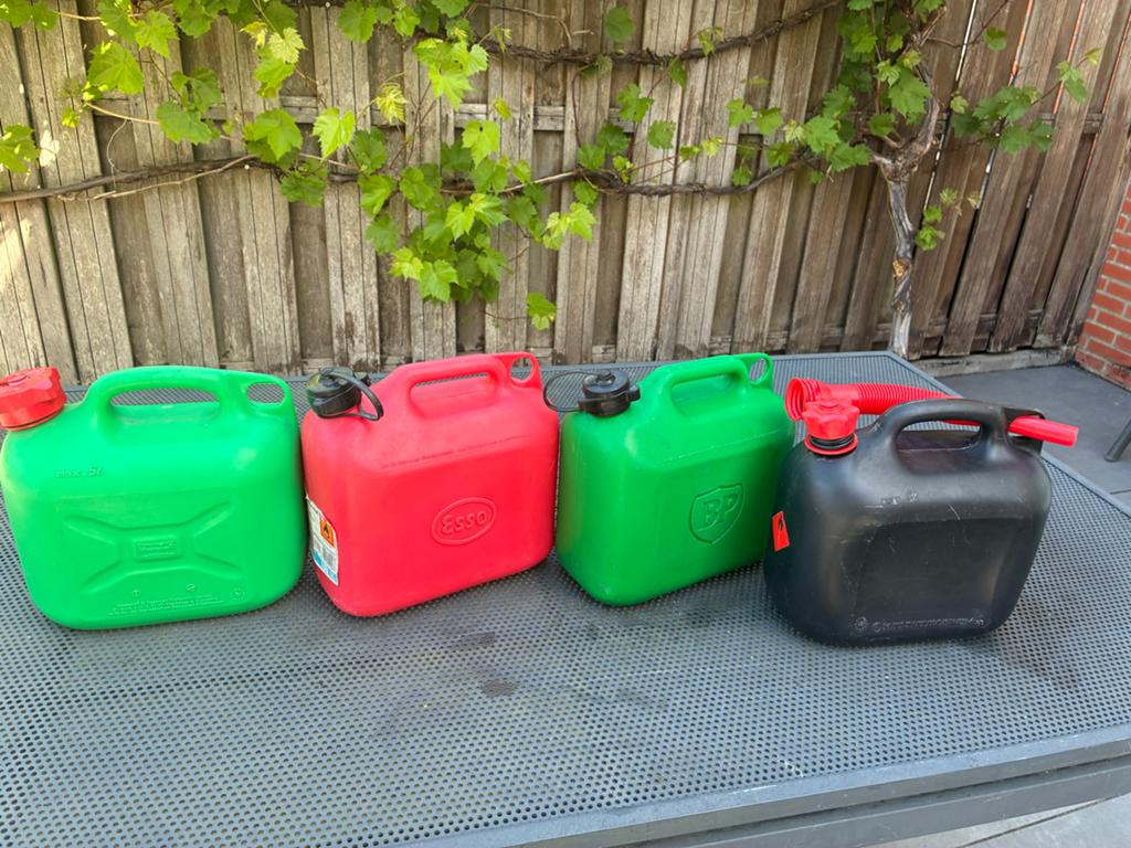 Jerrycans 5 liter van bekende merken (4 stuks), Ophalen of Verzenden
