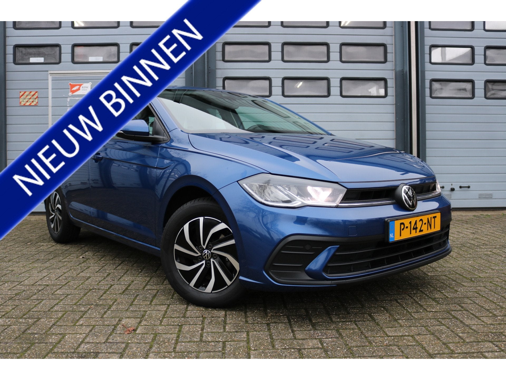 Volkswagen Polo 1.0 TSI Life Virtuel cockpit Navi Alu velgen, Auto's, Stof, Gebruikt, Euro 6, 580 kg