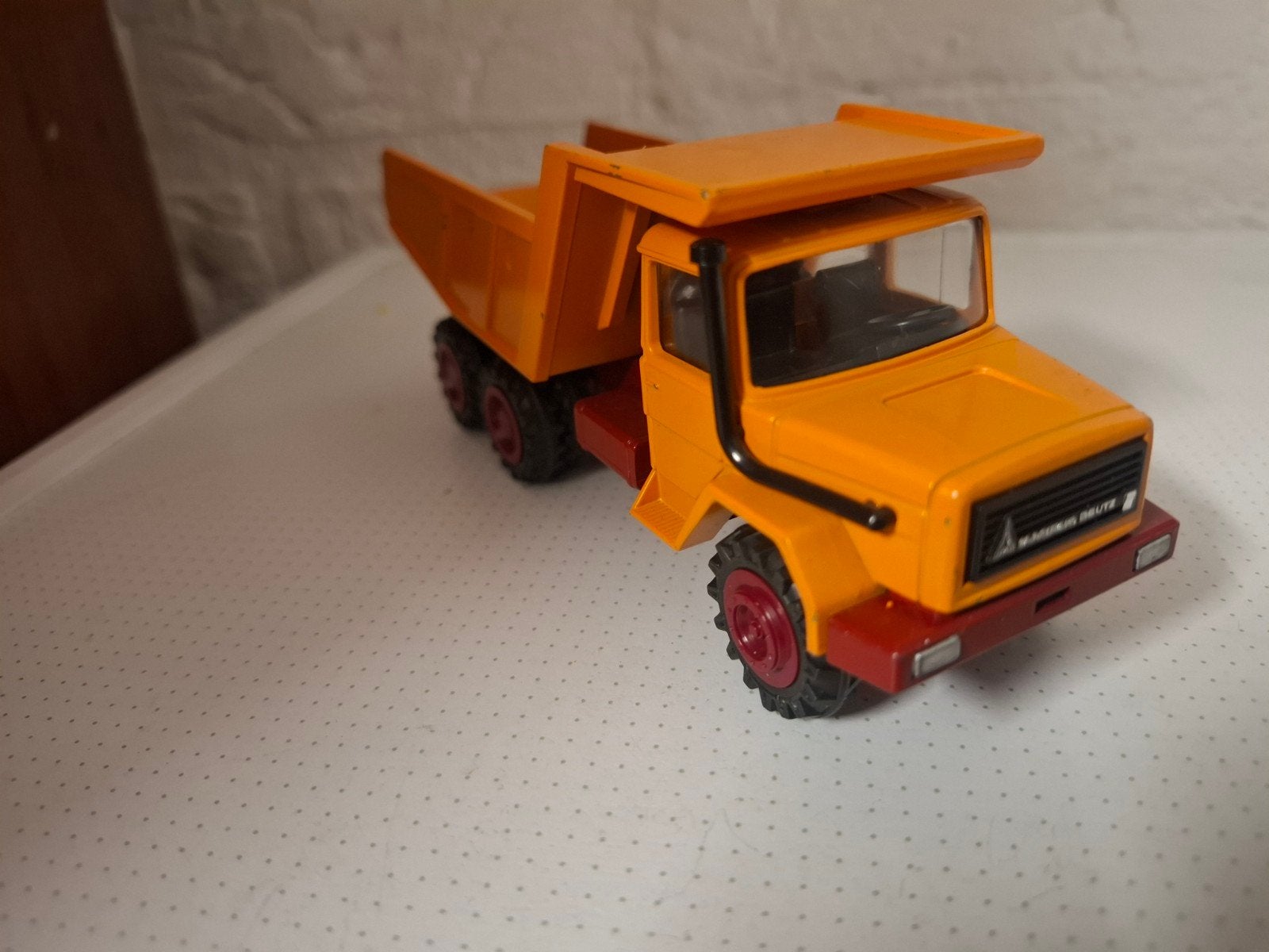 iveco magirus Kipper, Hobby en Vrije tijd, Modelauto's | 1:50, Ophalen of Verzenden, Bus of Vrachtwagen, Wsi
