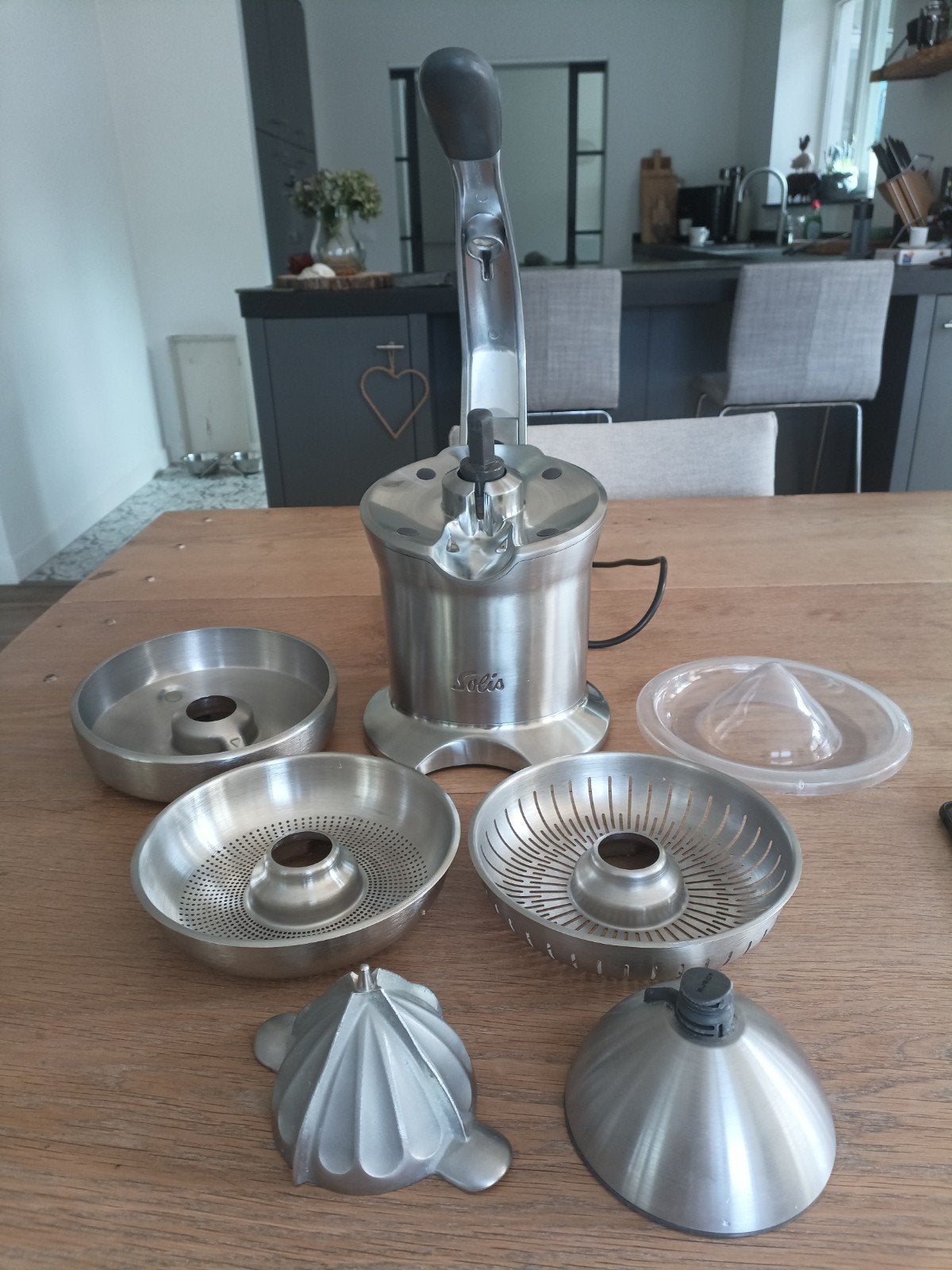 Solis Sage Citruspers Type 845 - RVS, Ophalen of Verzenden, Zo goed als nieuw, Elektrisch, Citruspers