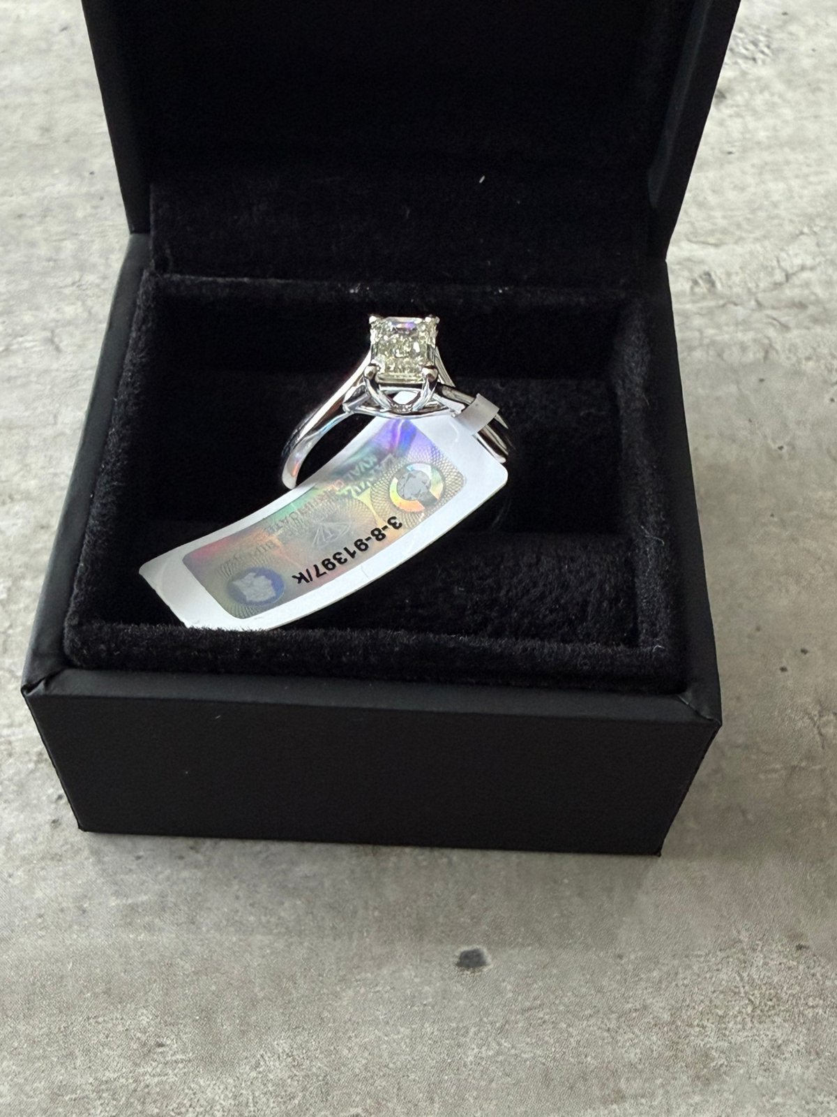 Natuurlijke Diamant Ring Platinum 1ct HRD Gecertificeerd, Sieraden, Tassen en Uiterlijk, Overige materialen, Gebruikt, Ophalen of Verzenden