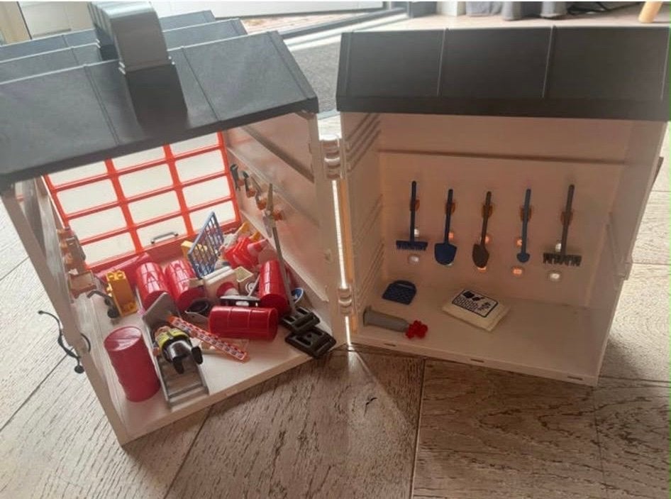 Playmobil brandweer kazerne, Kinderen en Baby's, Speelgoed | Playmobil, Gebruikt, Gebouw, Complete set, Ophalen of Verzenden