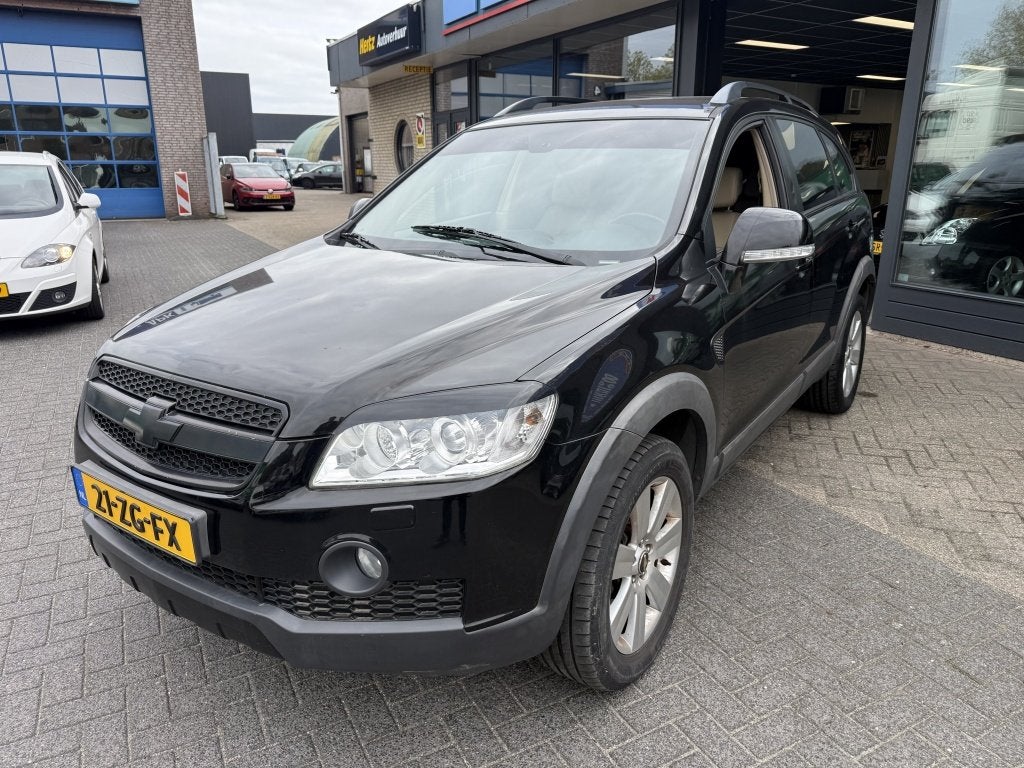 Chevrolet Captiva 3.2i Executive export! (bj 2008), Auto's, 1780 kg, 3195 cc, 2000 kg, 7 stoelen