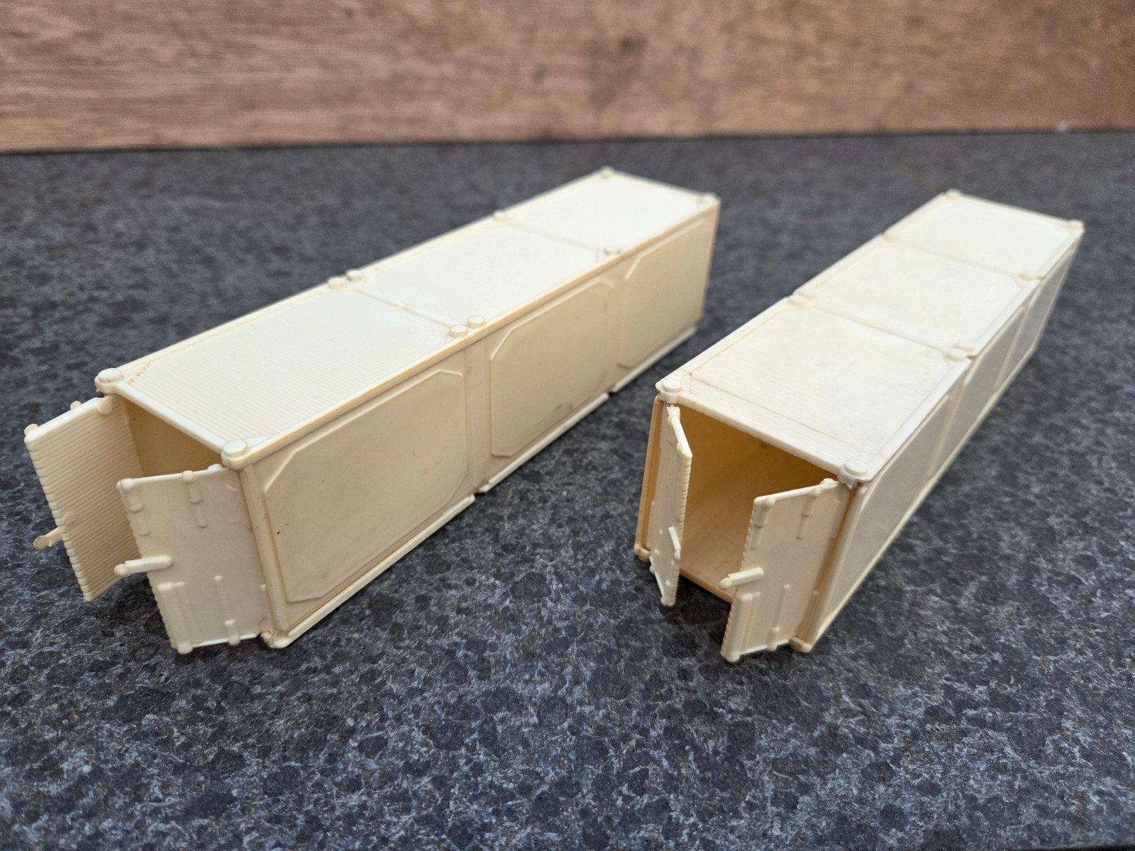 Lion toys conteners, Ophalen of Verzenden, Zo goed als nieuw, Bus of Vrachtwagen, Lion Toys