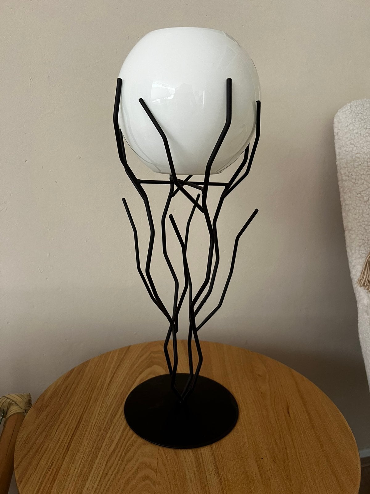 brutalistisch design object met melkglazen bol, Ophalen of Verzenden, Object, Bruin, Handgemaakt
