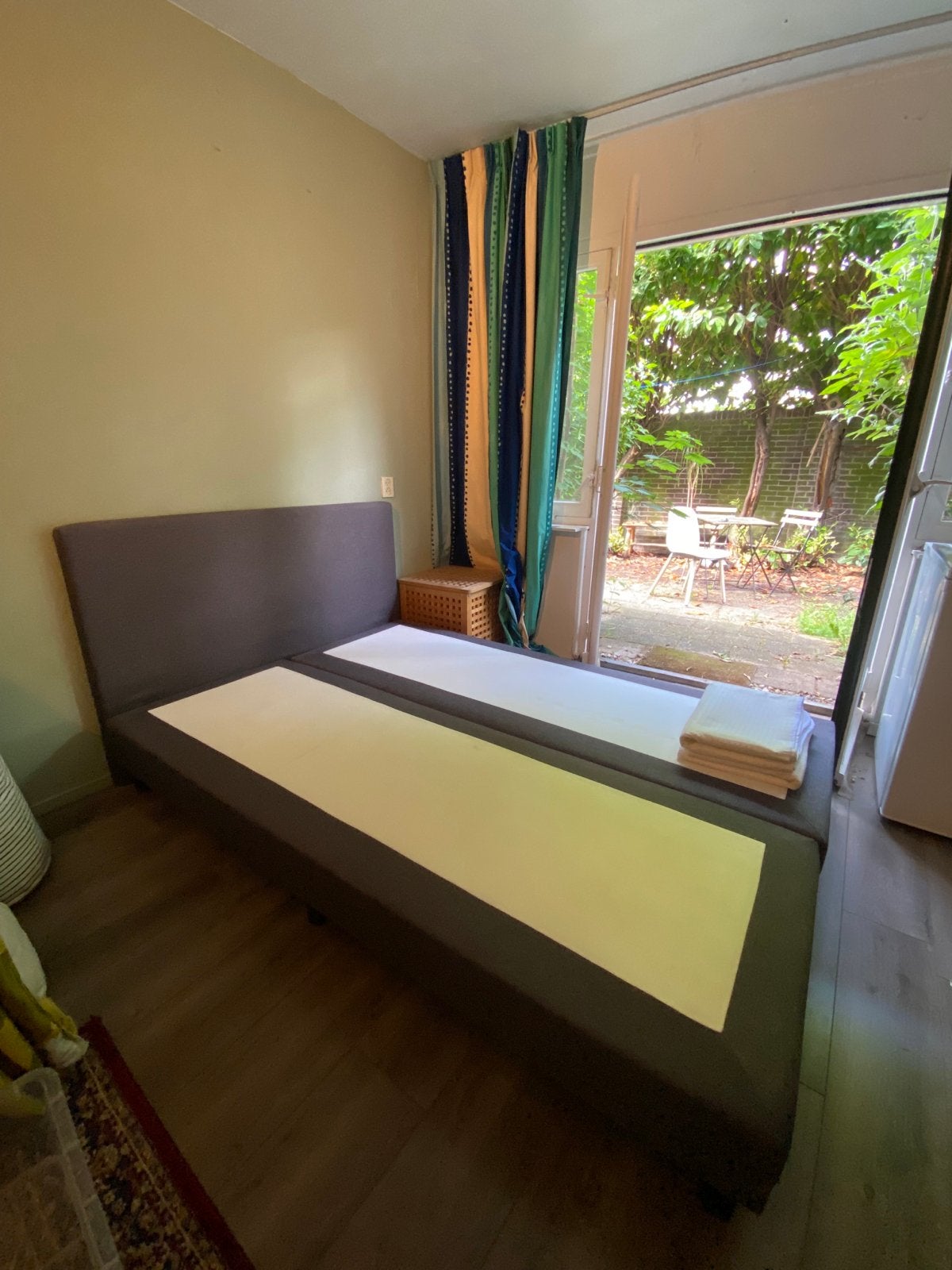 Twijfelaar Boxspring Bed - Grijs, Ophalen, Gebruikt, 140 cm, Twijfelaar