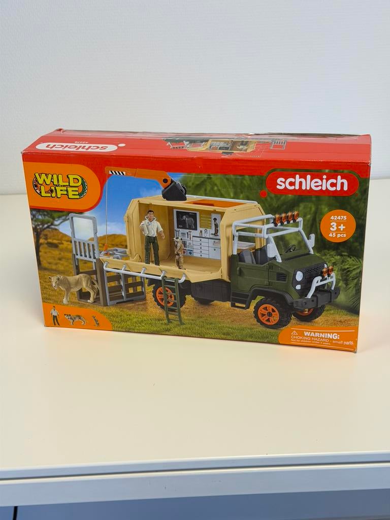 Schleich Wildlife Grote Reddingswagen 42475 rescue truck, Kinderen en Baby's, Speelgoed | Poppen, Zo goed als nieuw, Overige typen