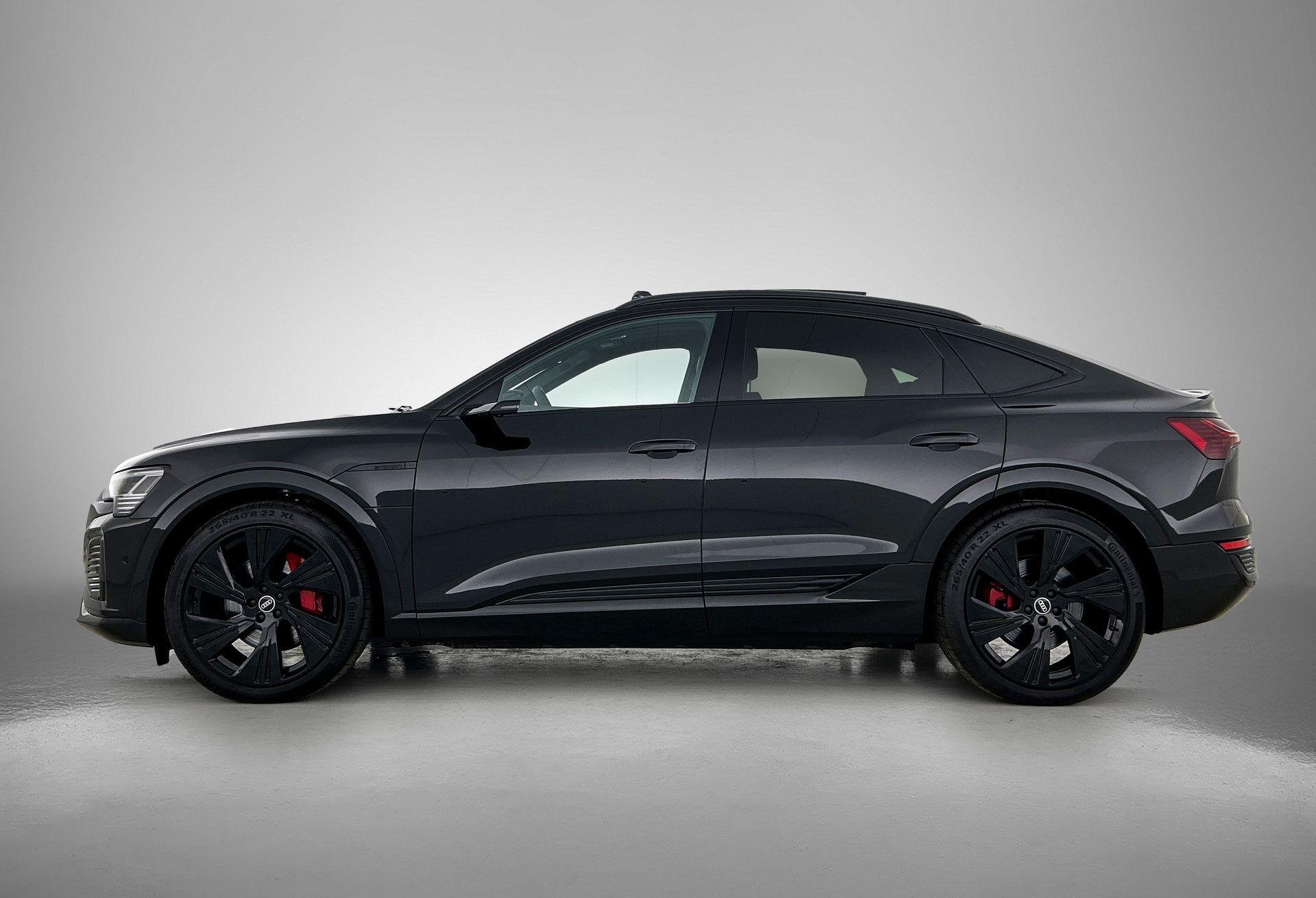 Audi Q8 Sportback e-tron 55 quattro S Edition 115 kWh 408 PK, Auto's, 12 maanden, Zwart, Leder, Vierwielaandrijving
