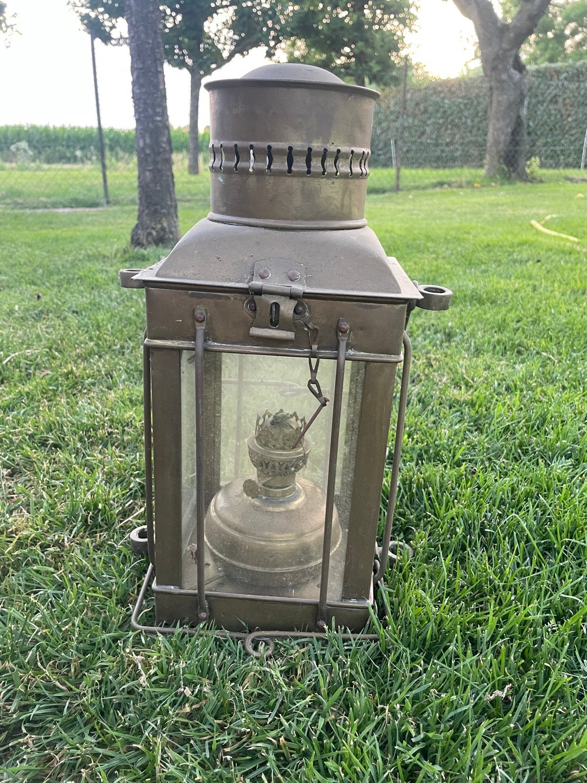 Antieke vintage messing scheepslantaarn, olielamp, Ophalen