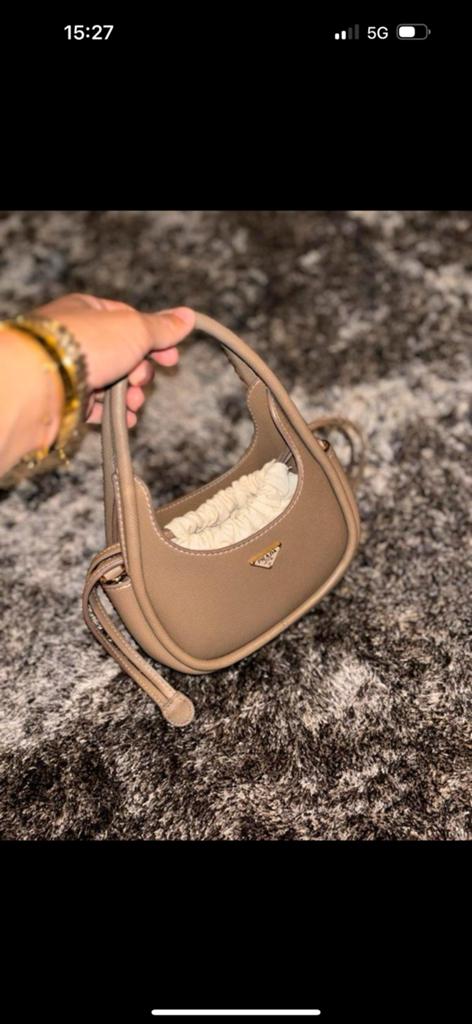 Prada milano bag, Ophalen of Verzenden, Zo goed als nieuw, Kunststof