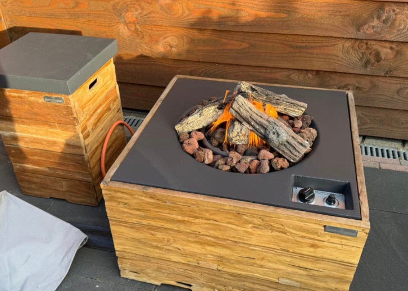 Happy cocooning teakhout 76x76x46 igst., Tuin en Terras, Ophalen, Zo goed als nieuw
