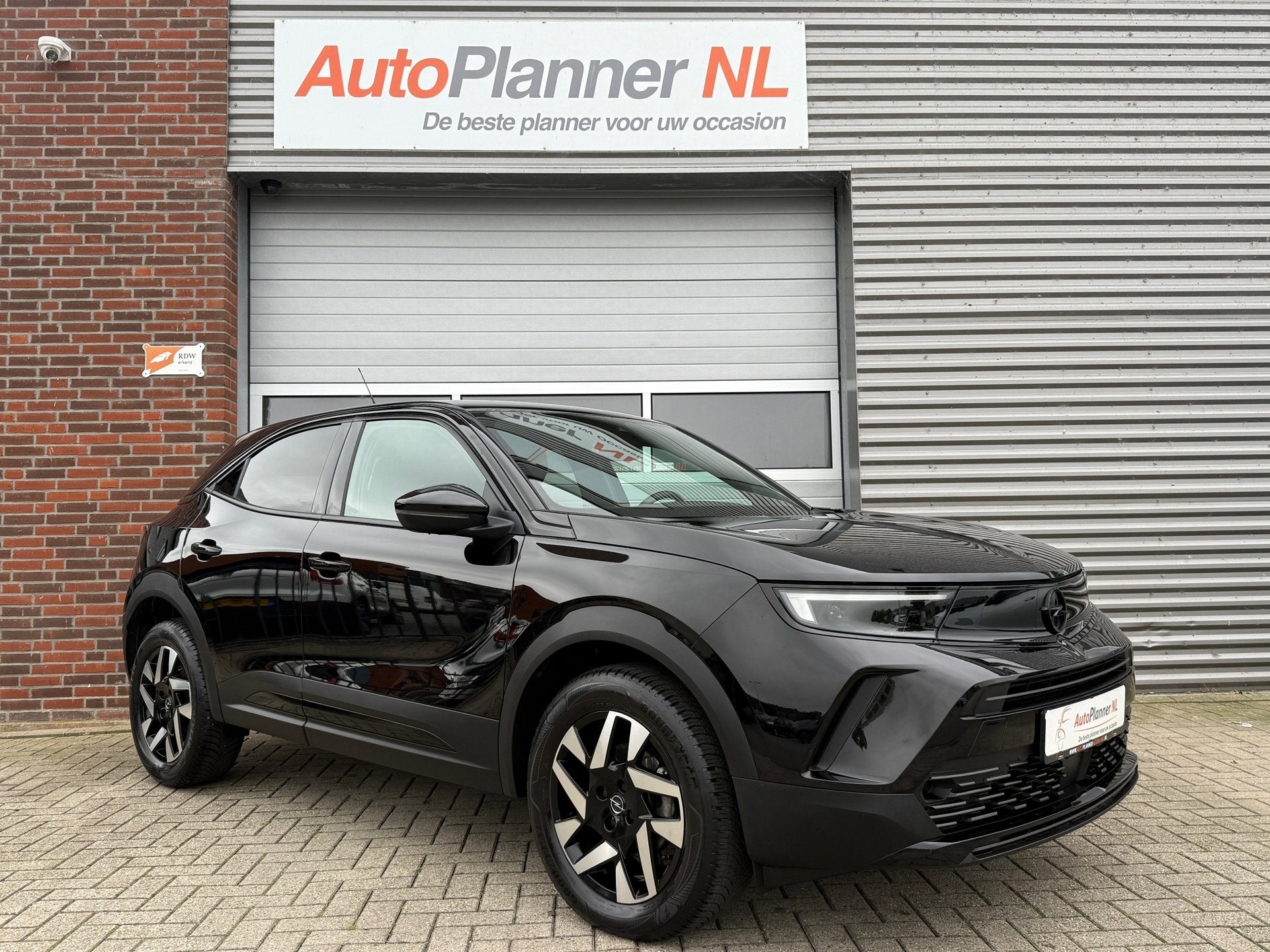 Opel Mokka 1.2 Turbo GS! Incl. Btw! 360 Camera! Virtual!, Auto's, Gebruikt, Zwart, 1199 cc, Leder en Stof