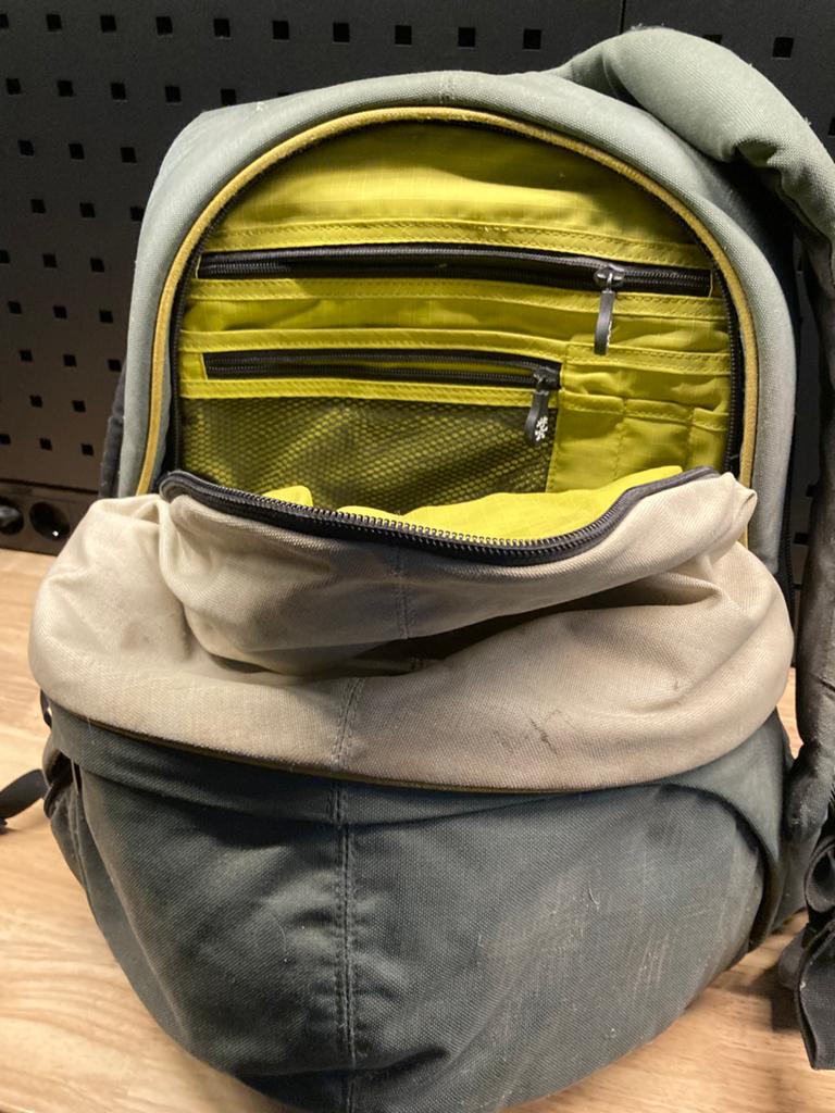 Crumpler fotorugzak / cameratas + laptopvak, 40 cm of meer, Gebruikt, 30 tot 45 cm, Ophalen