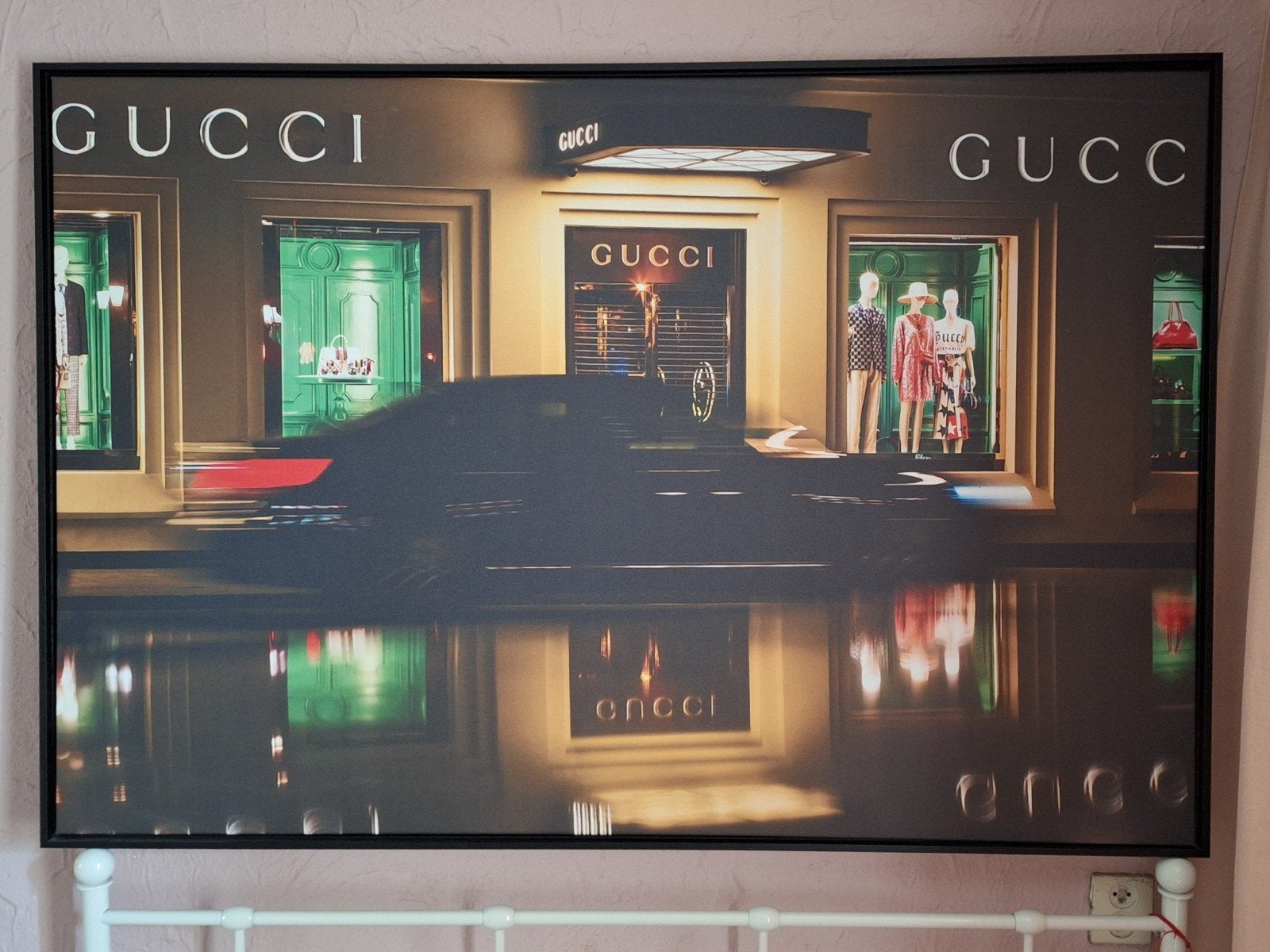 Gucci Designer Schilderij met Zwarte Lijst - 104x154 cm, Ophalen of Verzenden